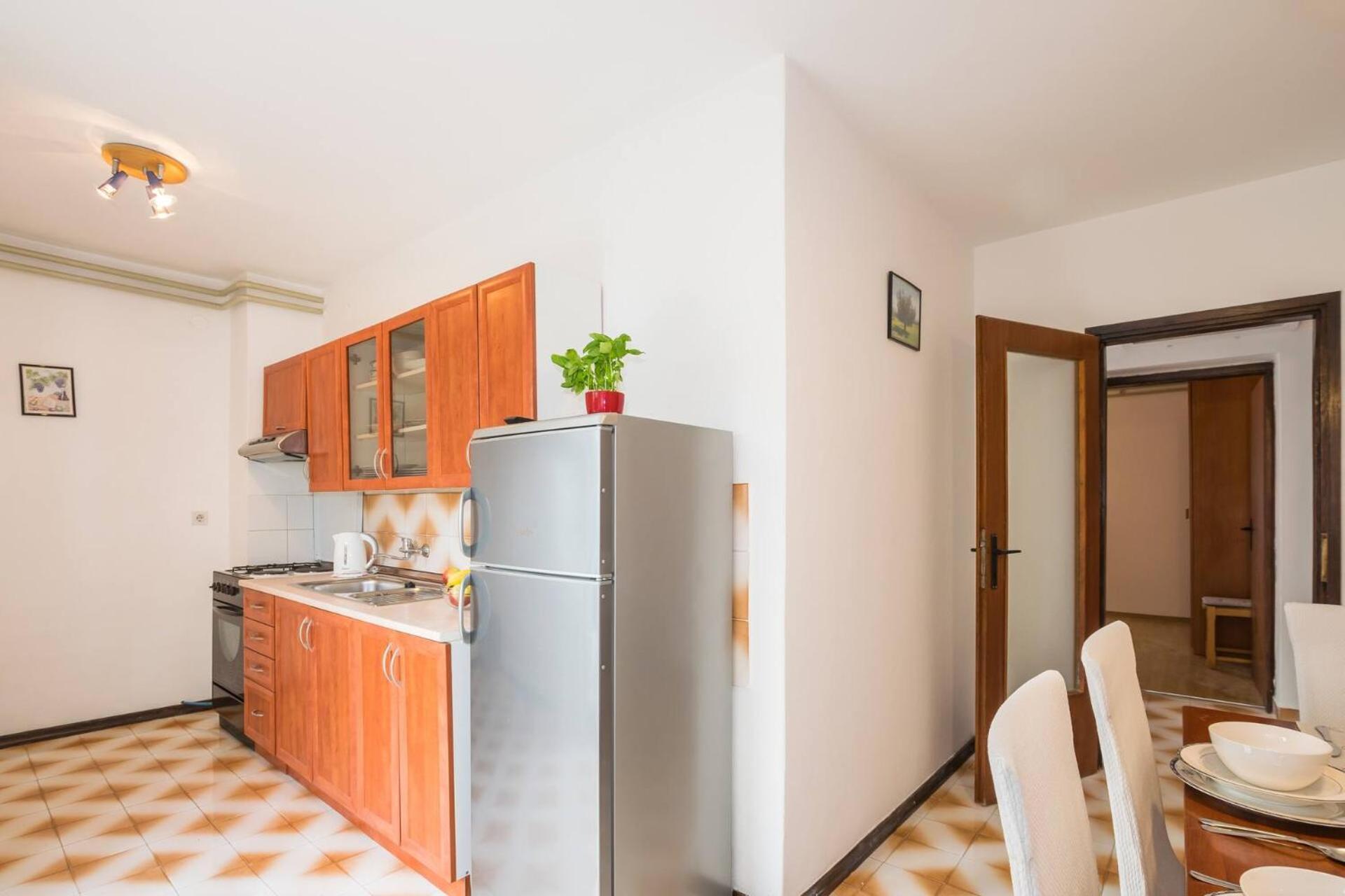 Family House With 2 Apartments - Irma 메덜린 외부 사진