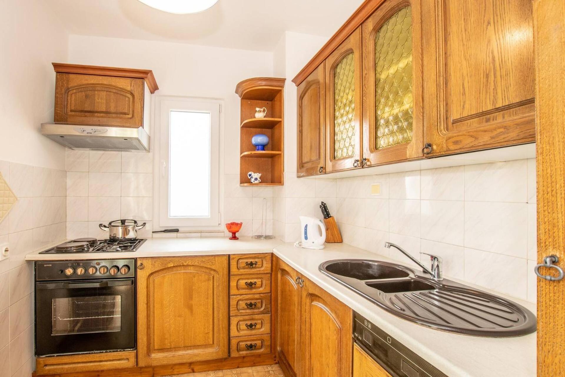 Family House With 2 Apartments - Irma 메덜린 외부 사진