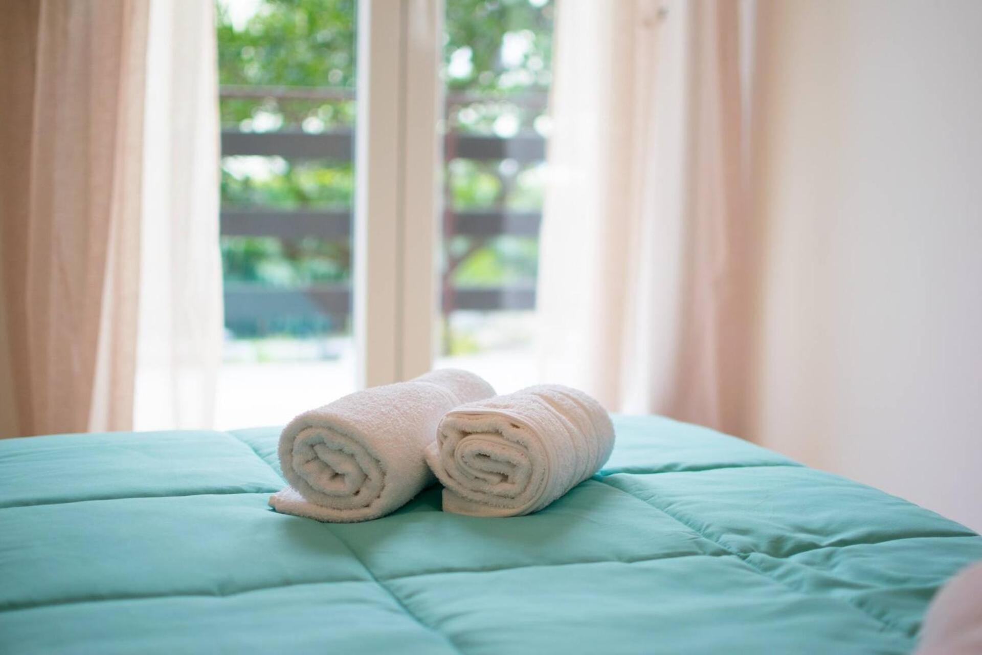 Family House With 2 Apartments - Irma 메덜린 외부 사진