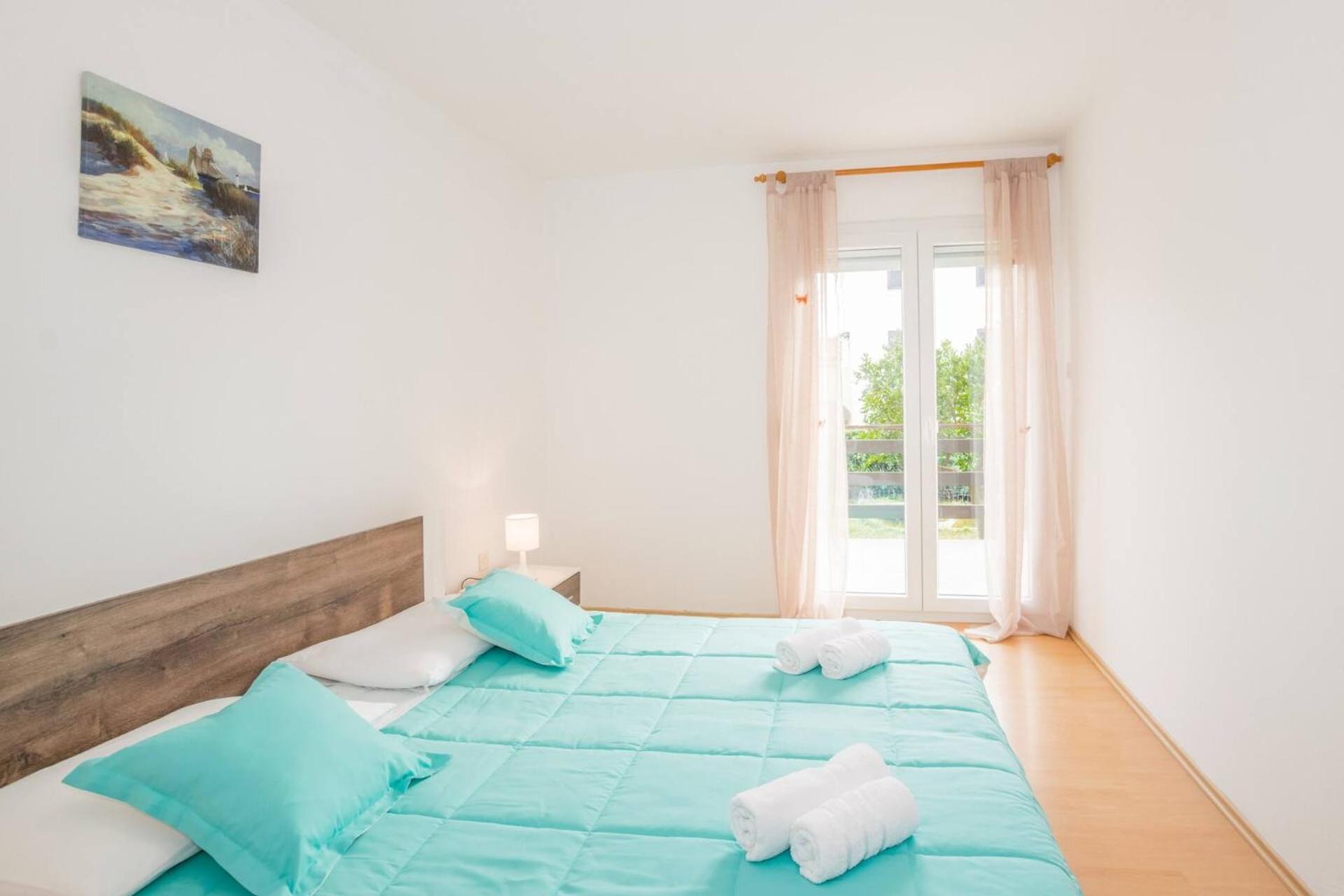 Family House With 2 Apartments - Irma 메덜린 외부 사진