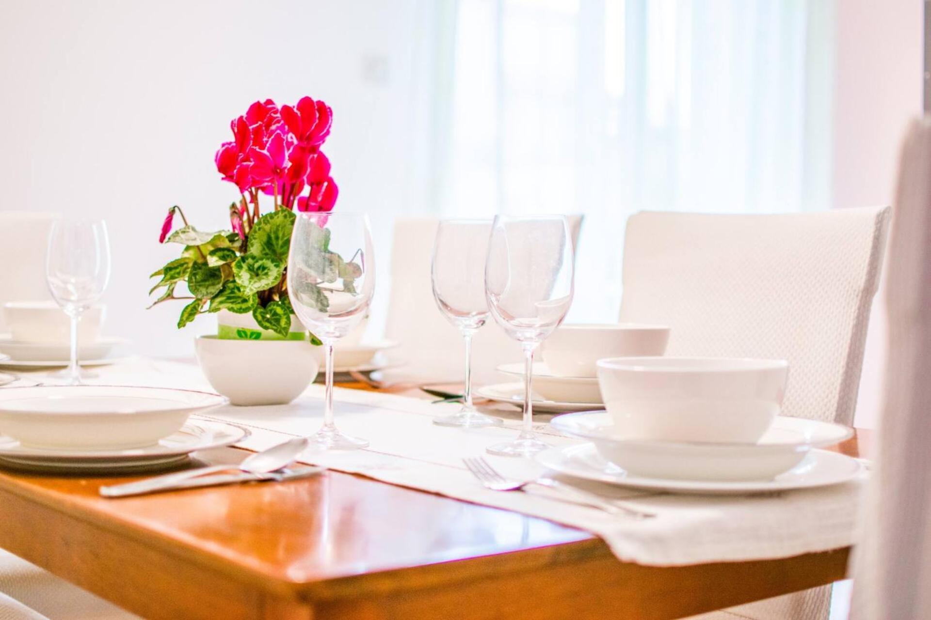 Family House With 2 Apartments - Irma 메덜린 외부 사진